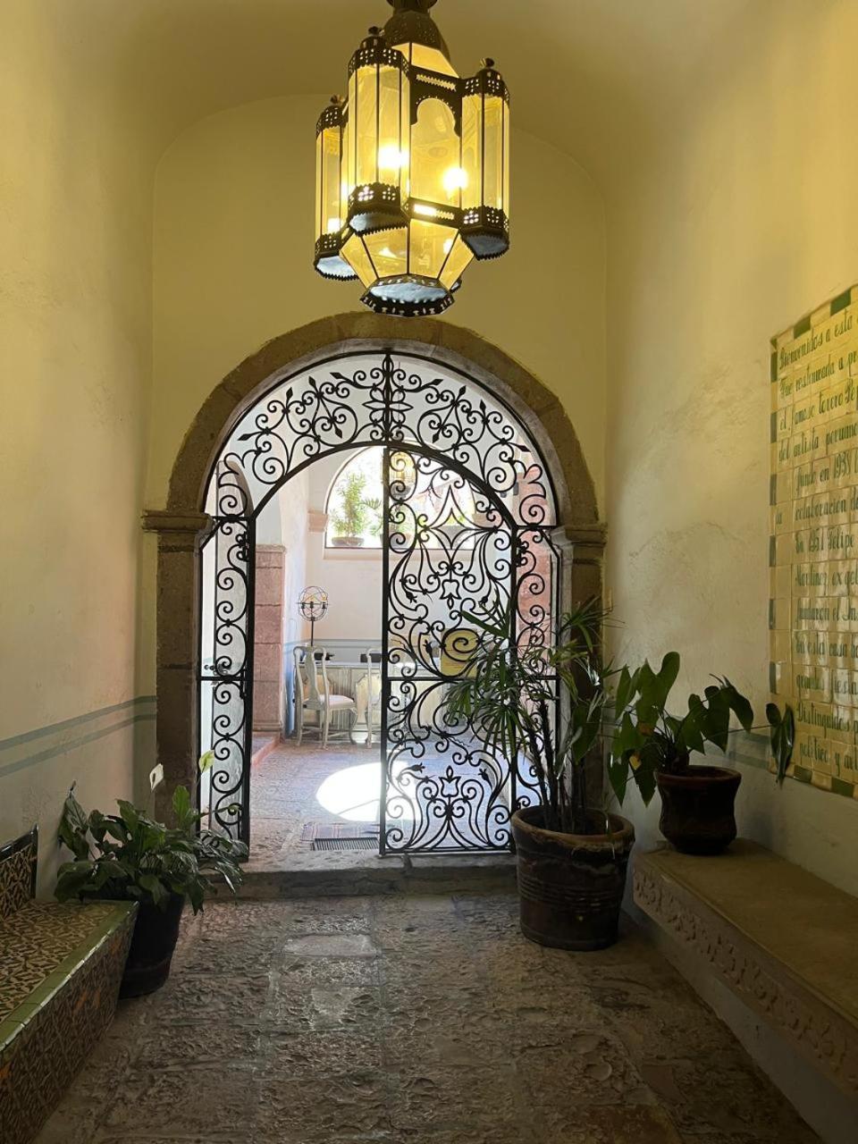 Cousy Condo In The Historic Center Of San Miguel De Allende, Incredible View, Pool, Bbq, 3 Blocks From The Main Parish 산미겔데아옌데 외부 사진